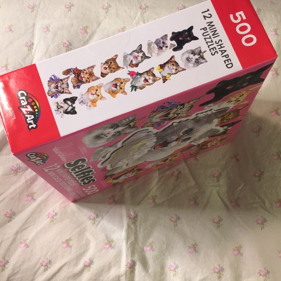 Selfies Mini Shaped Cat Puzzle - Picture 3 of 8